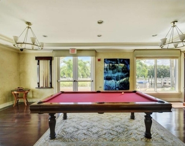 804 E Windward Way - Photo Thumbnail 2