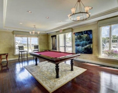 804 E Windward Way - Photo Thumbnail 5