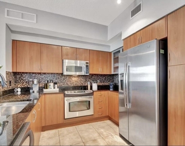 804 E Windward Way - Photo Thumbnail 32