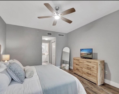 804 E Windward Way - Photo Thumbnail 51