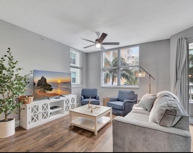 804 E Windward Way - Photo Thumbnail 54