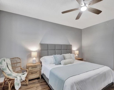 804 E Windward Way - Photo Thumbnail 30