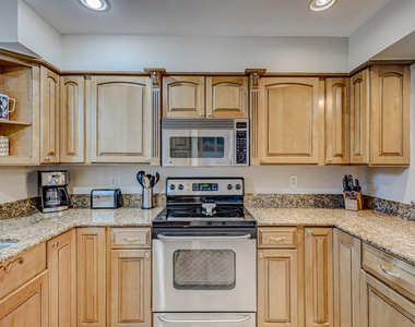 406 Mainsail Circle - Photo Thumbnail 22