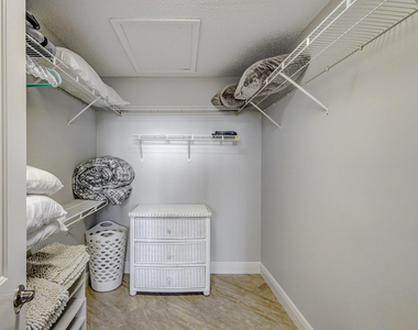 406 Mainsail Circle - Photo Thumbnail 42