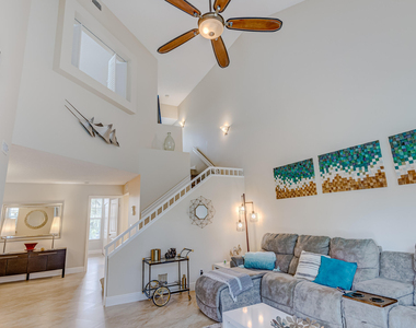 406 Mainsail Circle - Photo Thumbnail 17