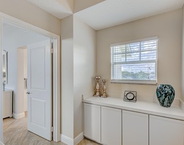 406 Mainsail Circle - Photo Thumbnail 34