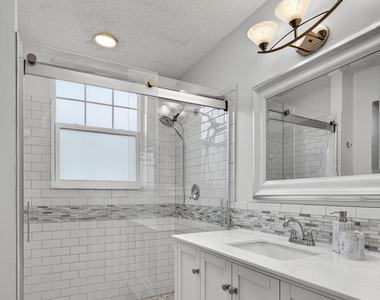 1609 Mizzenmast Way - Photo Thumbnail 23