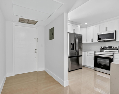 2651 S Palm Aire Drive S - Photo Thumbnail 12