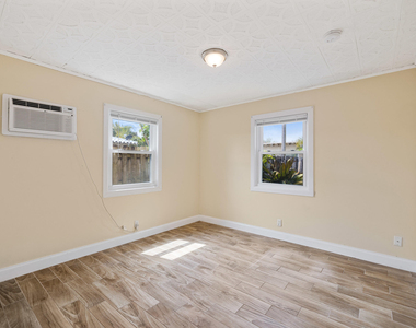 5409 N Flagler Drive - Photo Thumbnail 6