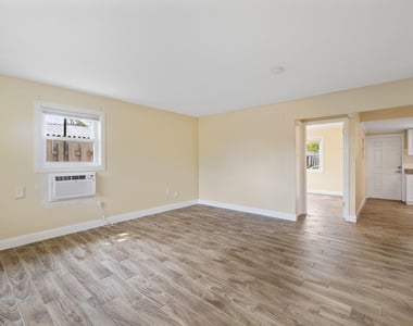 5409 N Flagler Drive - Photo Thumbnail 3