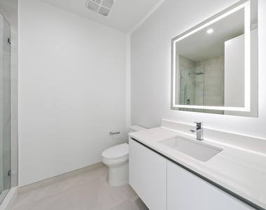 220 Lake Shore Drive - Photo Thumbnail 14