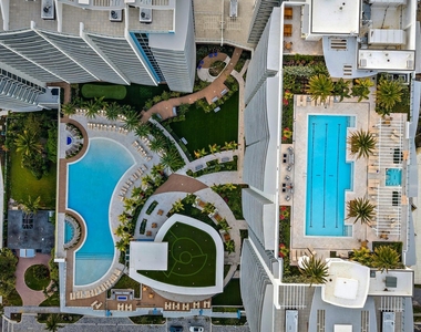 220 Lake Shore Drive - Photo Thumbnail 1