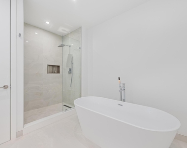220 Lake Shore Drive - Photo Thumbnail 10