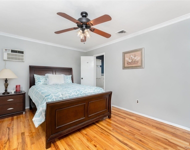 8 Wakeman Court - Photo Thumbnail 16