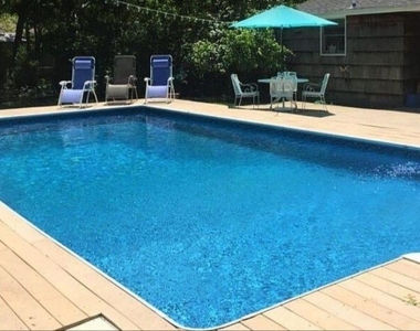 8 Wakeman Court - Photo Thumbnail 22