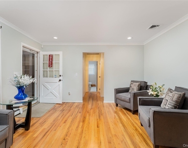 8 Wakeman Court - Photo Thumbnail 15