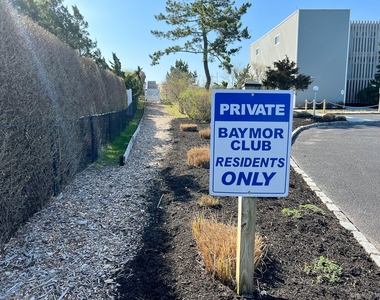 274 Dune Road - Photo Thumbnail 16