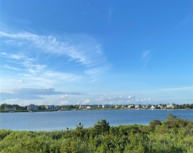 274 Dune Road - Photo Thumbnail 11