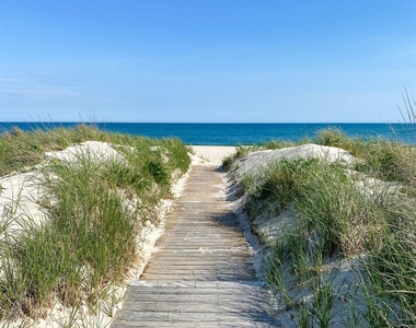 274 Dune Road - Photo Thumbnail 18