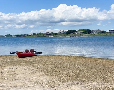 274 Dune Road - Photo Thumbnail 12