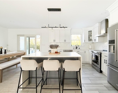 121 Ponquogue Avenue - Photo Thumbnail 5
