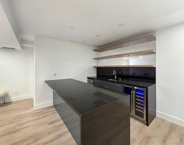 121 Ponquogue Avenue - Photo Thumbnail 15