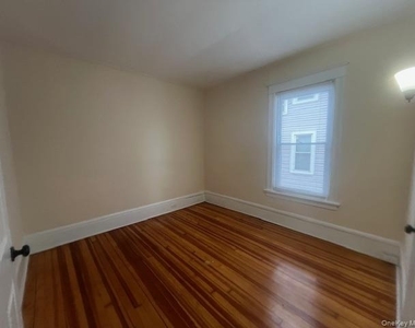 18 Innis Avenue - Photo Thumbnail 12
