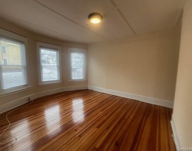 18 Innis Avenue - Photo Thumbnail 14