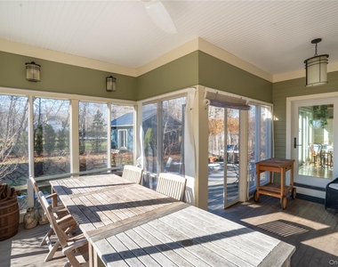 460 Bay Avenue - Photo Thumbnail 8