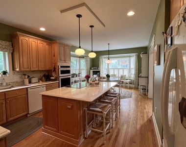 43 Waterview Drive - Photo Thumbnail 10