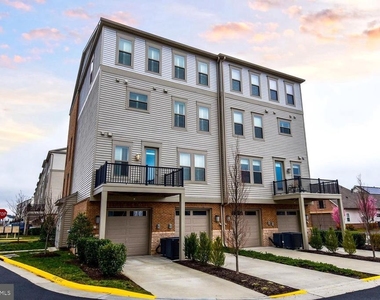23610 Havelock Walk Terrace - Photo Thumbnail 46