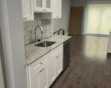 1529 W Stiles Street - Photo Thumbnail 3
