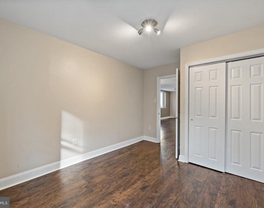 443 Fairmount Avenue - Photo Thumbnail 11