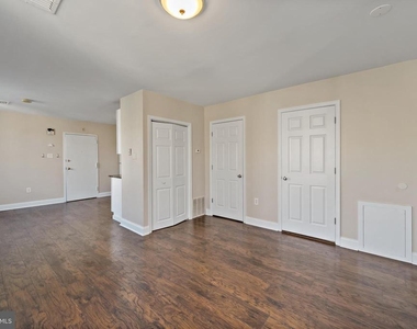 443 Fairmount Avenue - Photo Thumbnail 8