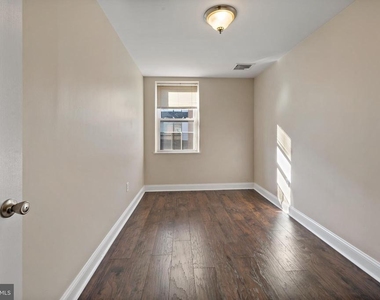 443 Fairmount Avenue - Photo Thumbnail 15