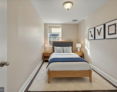 443 Fairmount Avenue - Photo Thumbnail 4