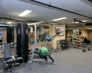 519 W Pratt Street - Photo Thumbnail 16