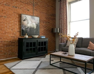 519 W Pratt Street - Photo Thumbnail 26