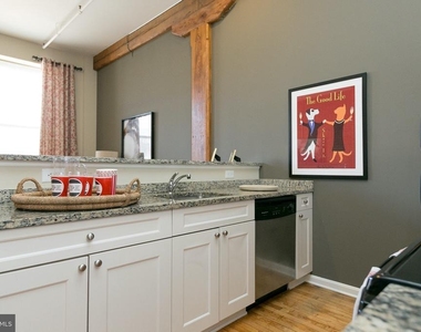 519 W Pratt Street - Photo Thumbnail 32