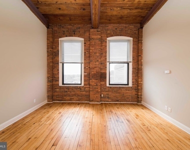 519 W Pratt Street - Photo Thumbnail 59