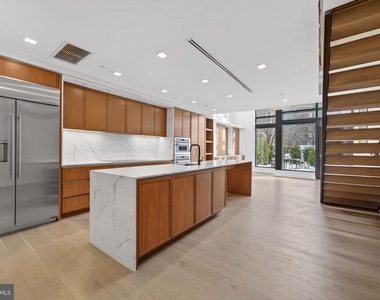 1332 8th Street Nw - Photo Thumbnail 6