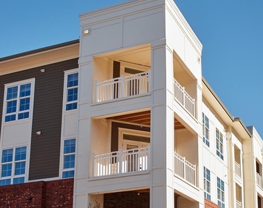625 S Elliott Road - Photo Thumbnail 44