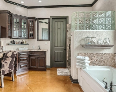 15207 Nightingale Ln - Photo Thumbnail 15
