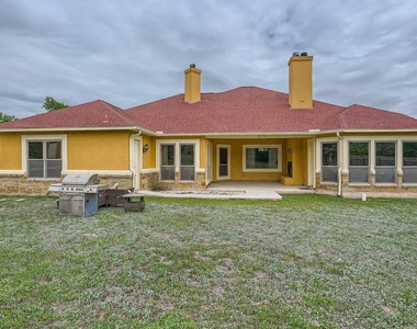 15207 Nightingale Ln - Photo Thumbnail 26
