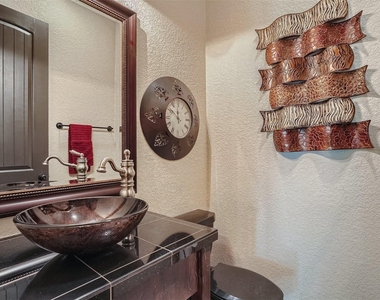 15207 Nightingale Ln - Photo Thumbnail 21