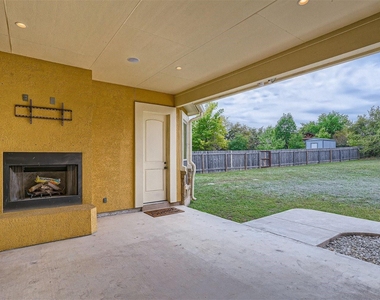 15207 Nightingale Ln - Photo Thumbnail 23