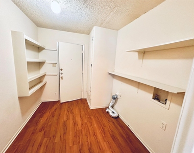 12504 Tree Line Dr - Photo Thumbnail 10