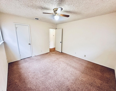 12504 Tree Line Dr - Photo Thumbnail 16