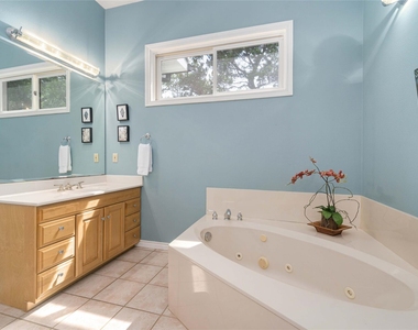 2102 Paisano Rd - Photo Thumbnail 24