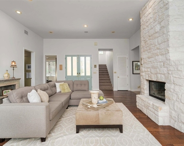 2102 Paisano Rd - Photo Thumbnail 6